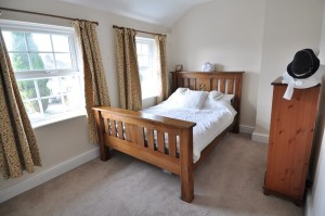 22310_MON7376_IMG_04_0000